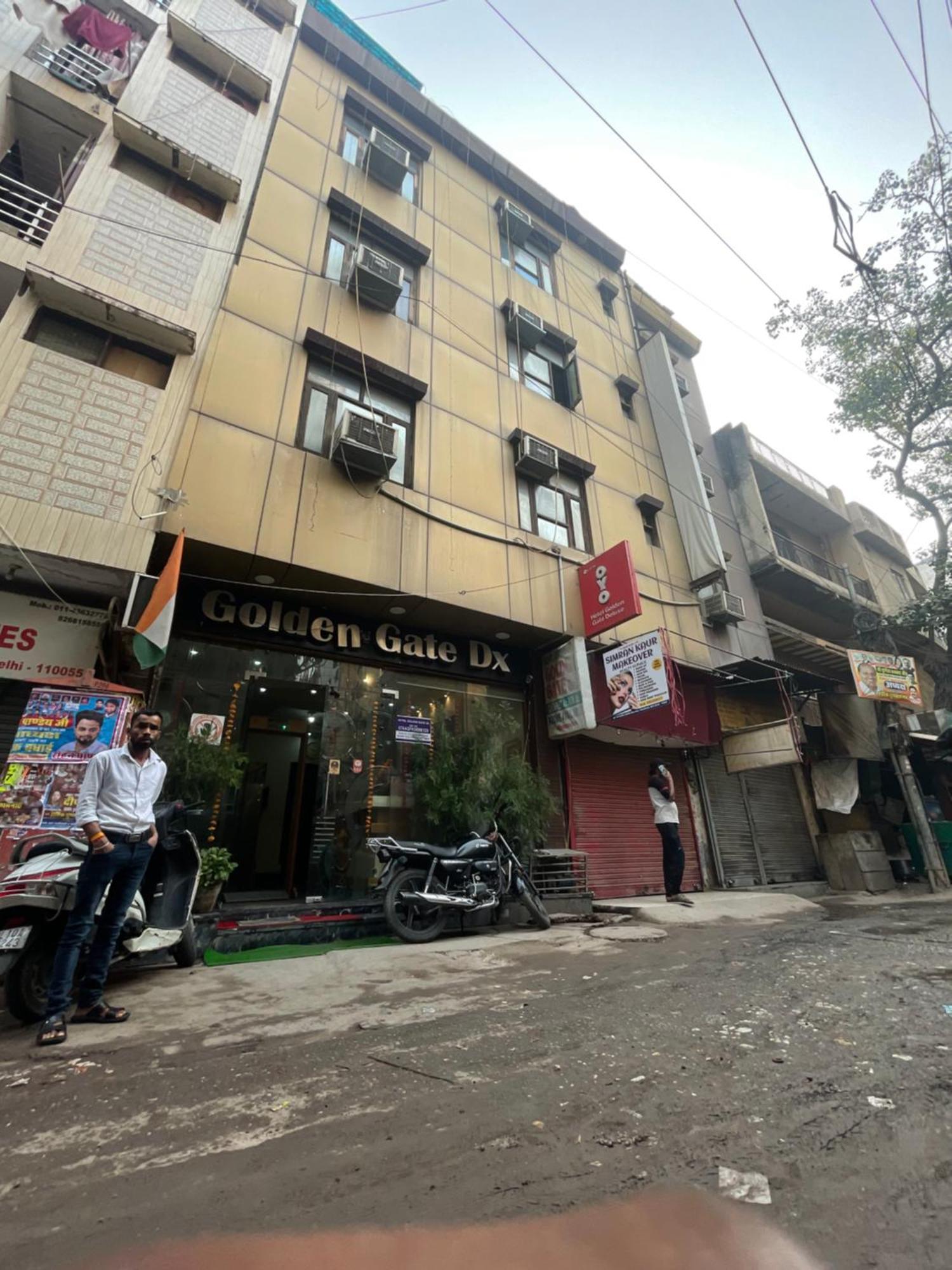 Hotel Golden Gate Nueva Delhi Exterior foto